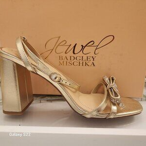 Badgley Mischka Gold Women's Heels‎
